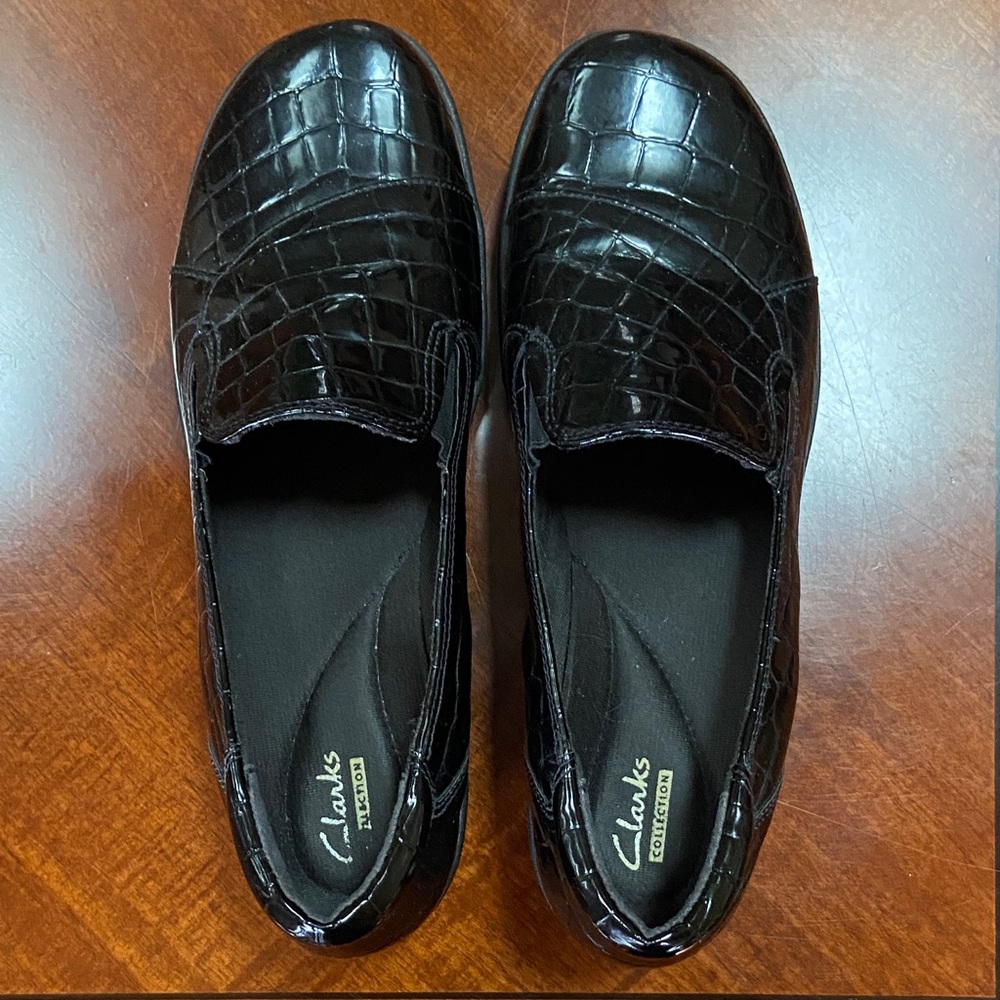 Clarks Black Crocodile Pattern Loafers